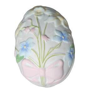 Trinket Box Silvestri Egg Hand Painted Raised Floral Lid Vintage